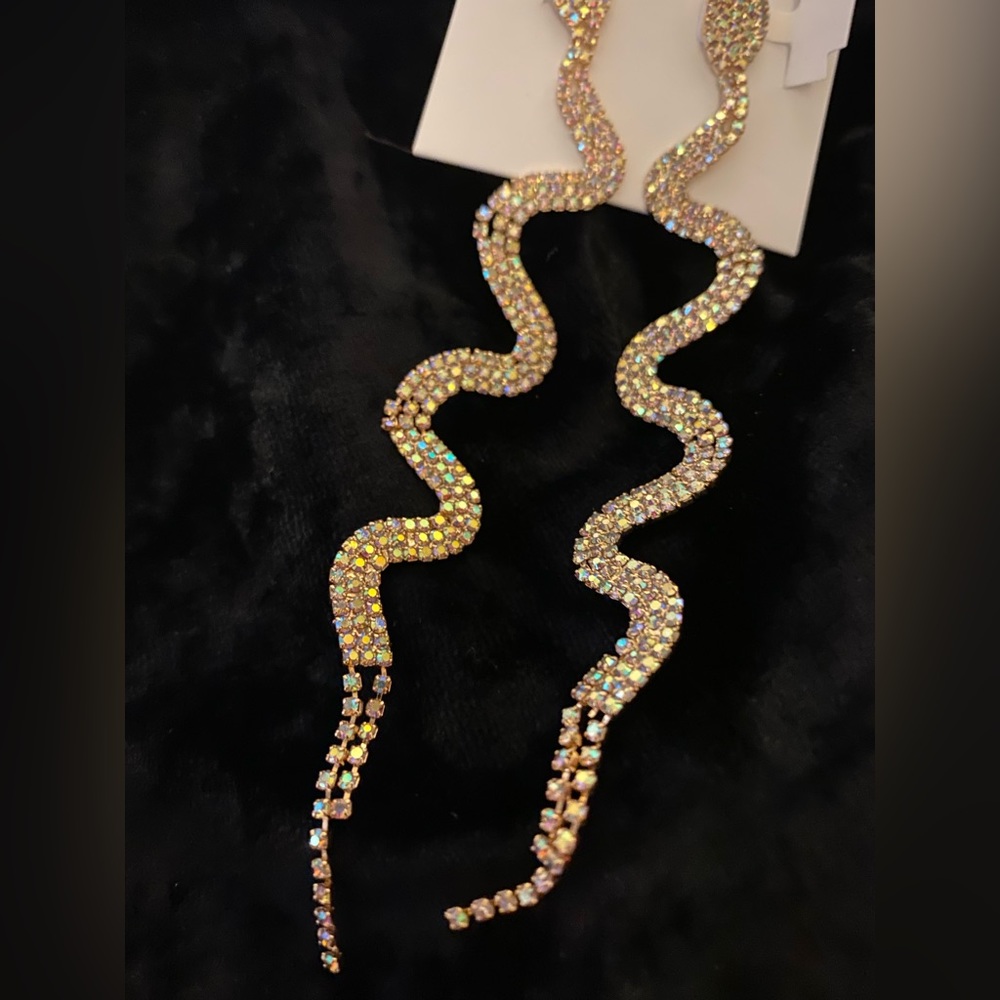 Betsey Johnson snake earrings - Picture 4 of 13